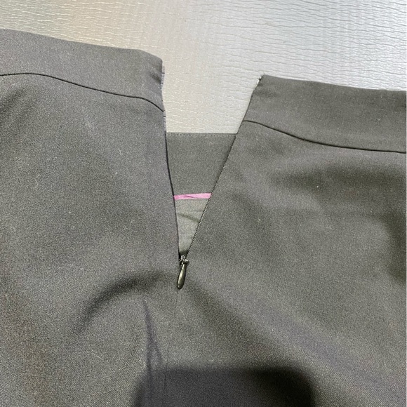 Le Chateau Skirt - Picture 3 of 5